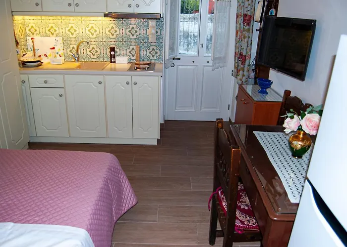 Yangos Traditional Daire