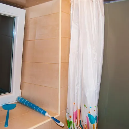 Yangos Traditional Apartamento