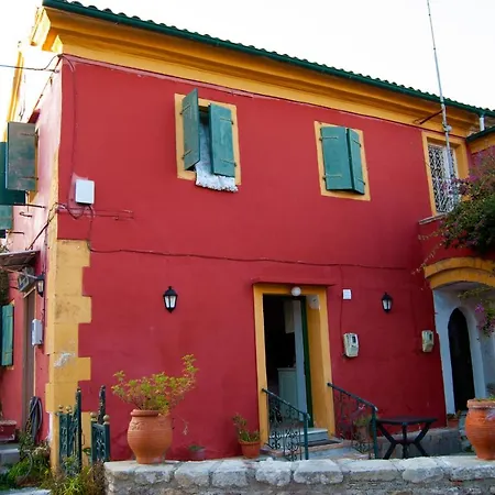 Yangos Traditional Apartamento