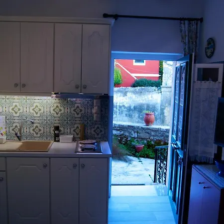 Yangos Traditional Apartamento