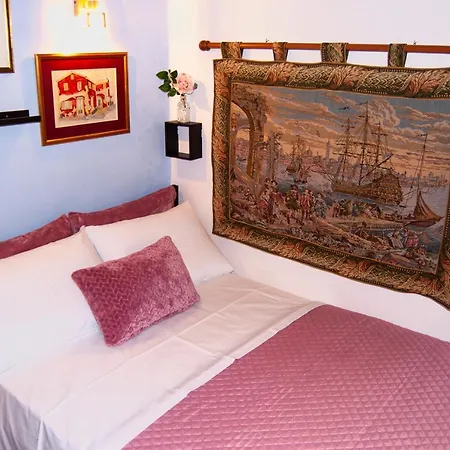 Yangos Traditional Apartamento Kouramades