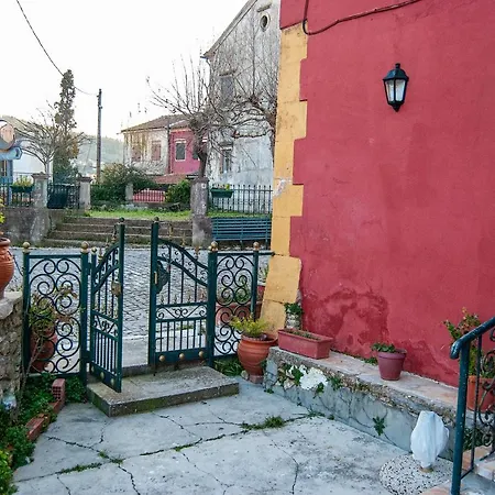 Yangos Traditional Apartamento